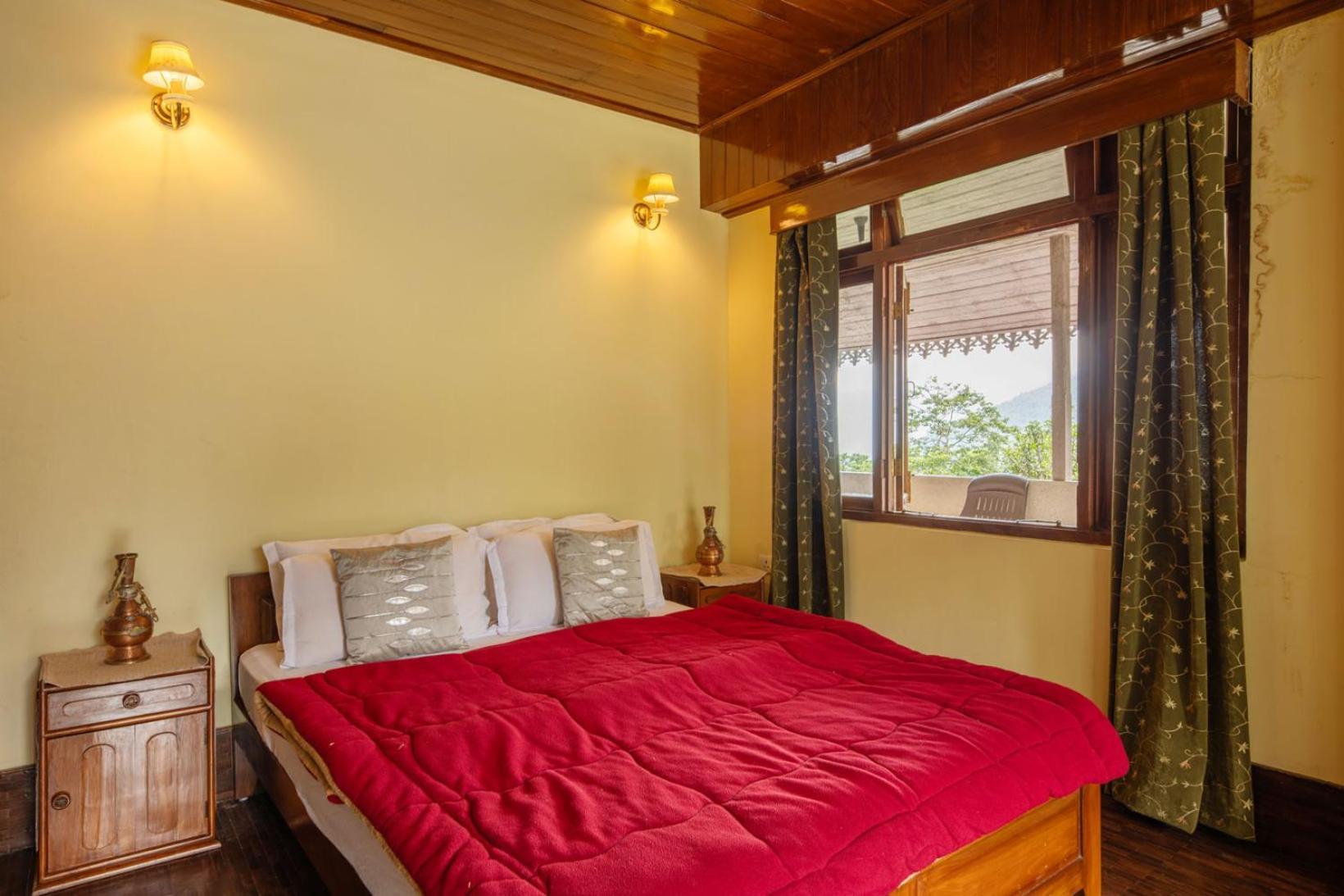 La Ipsing Farm By Stayvista - 3 Bhk Villa With Balcony, Mountain View, Indoor Games, And Pet Friendly Samdong Exterior foto